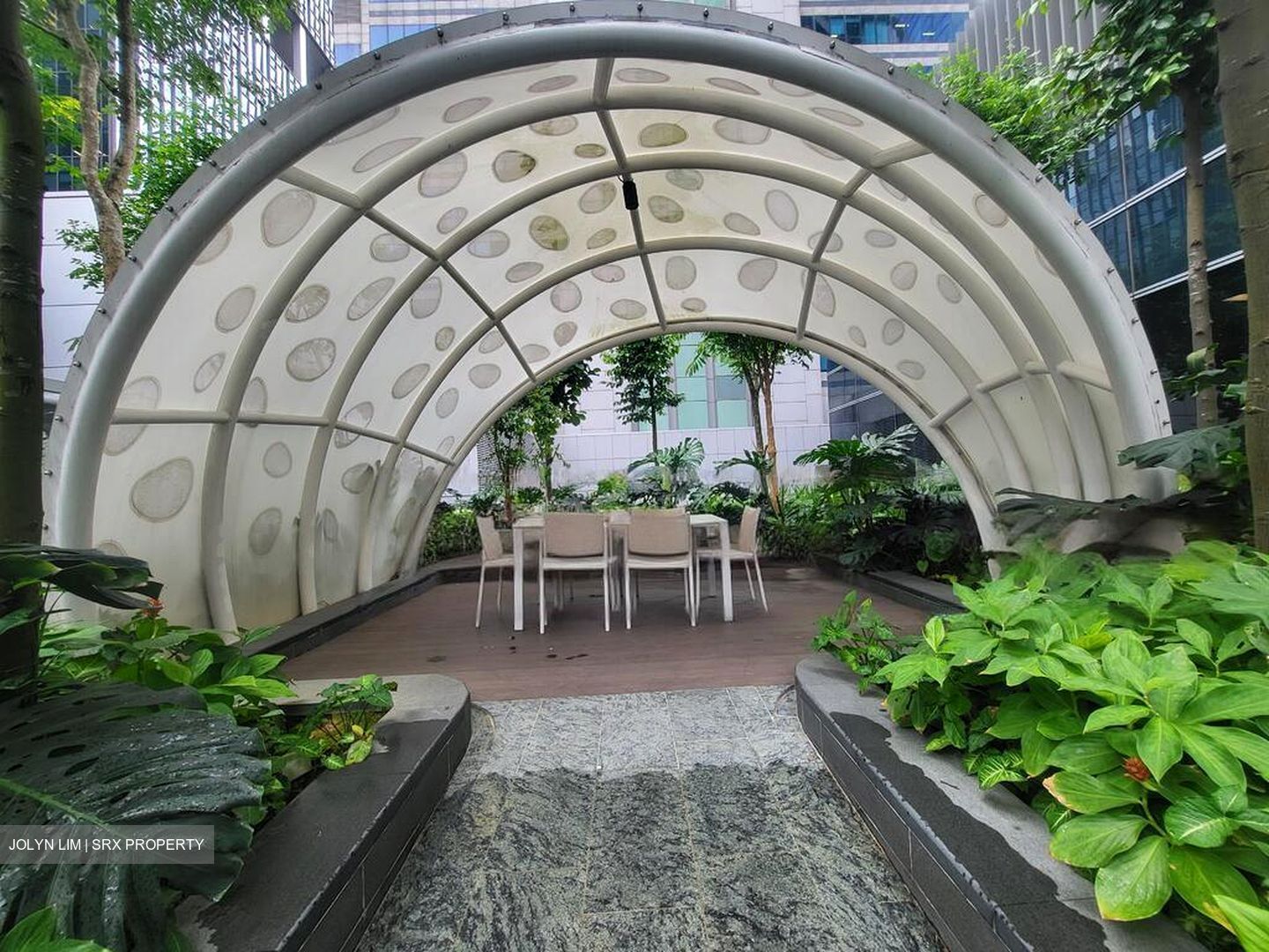 Sbf Center (D1), Office #572072381